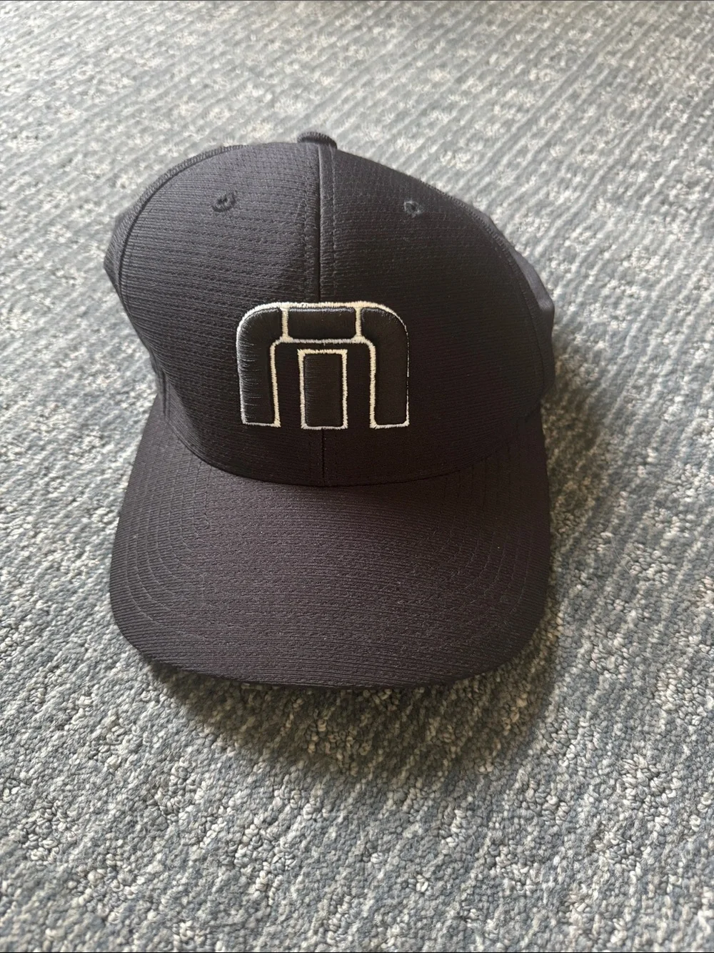 Travis Mathew XS black hat